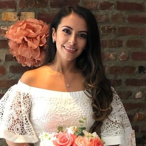 Meet your Posher, Luz helena